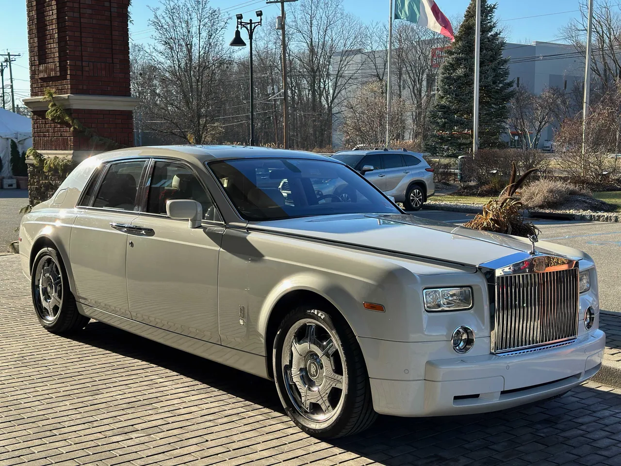 White Rolls Royce Phantom for rolls royce phantom rental
