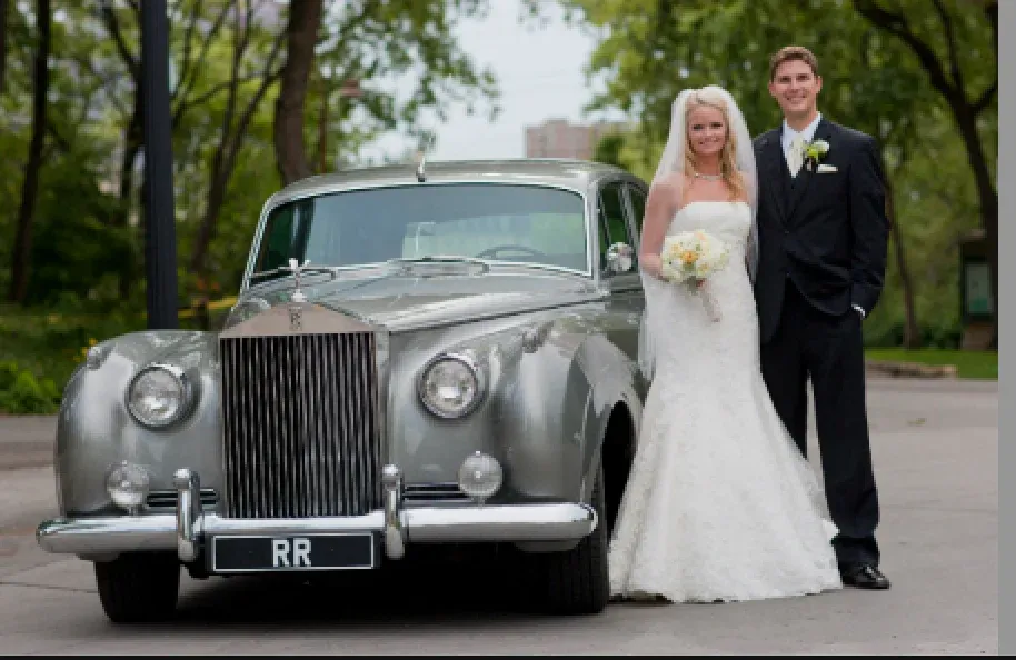 Silver Vintage Rolls Royce for Rolls-Royce car rental